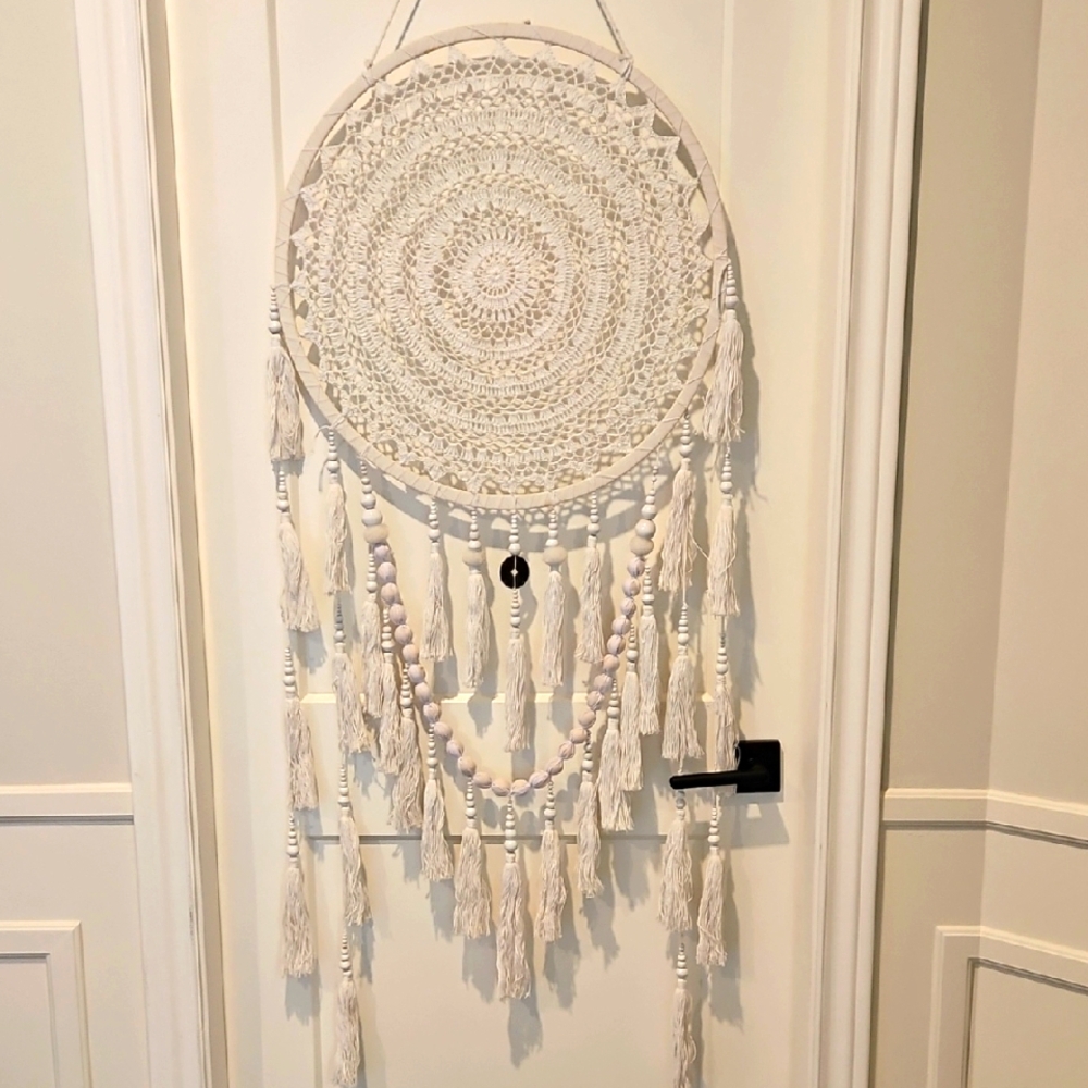 White Dreamcatcher Wall Decor